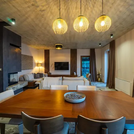 Villa Marigold